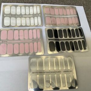 Lily & Fox Set of Five Nail Wraps